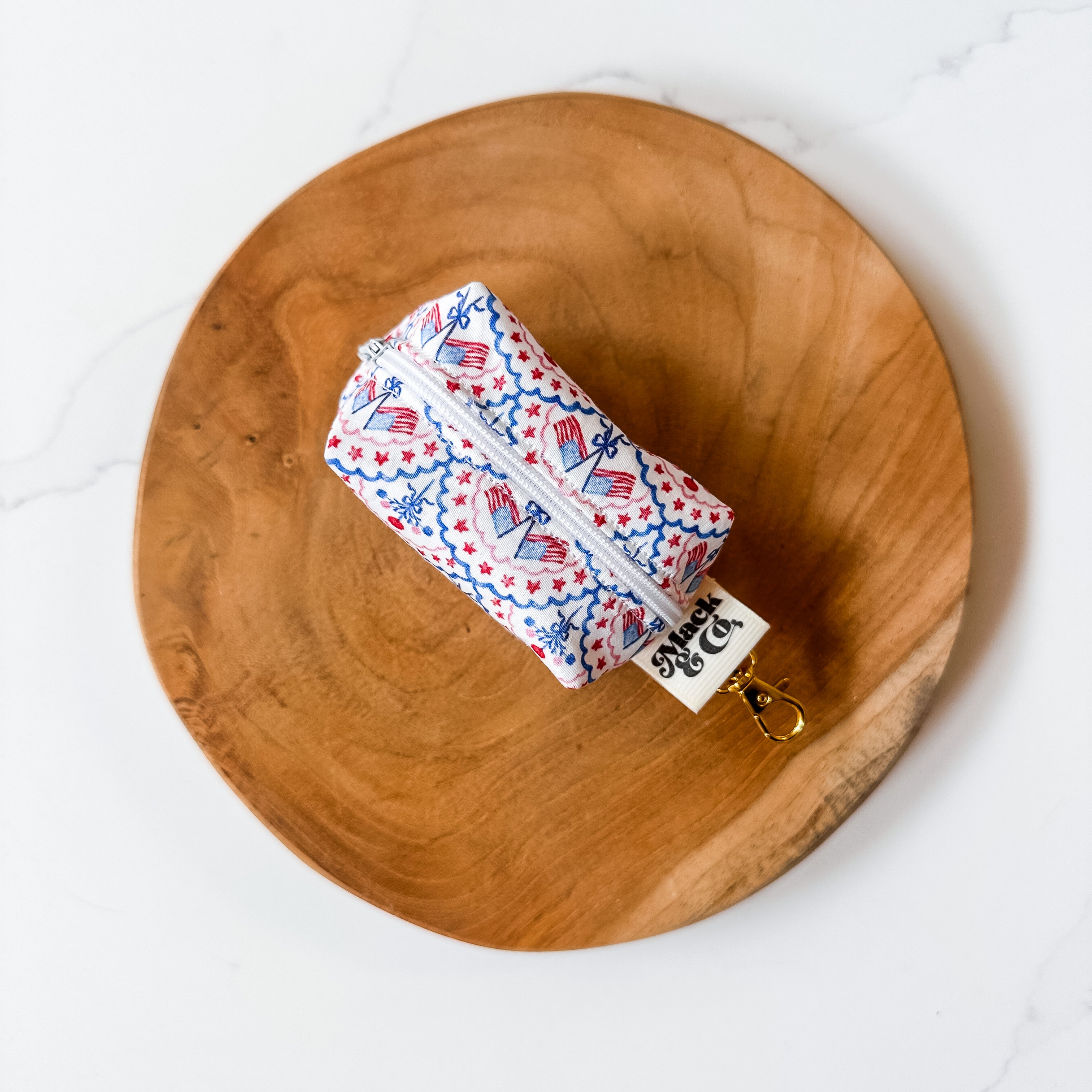 Americana Scallops Waste Bag Holder