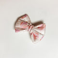 Coastal Daisy Plush Bow