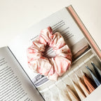 Coastal Daisy Scrunchie